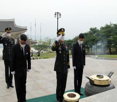 육군3사관학교장 취임참배 및 추석 맞이 국군장병 위문금 전달 이미지